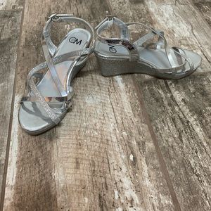 Girls’ formal shoes